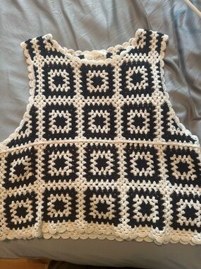 Easy Clothes Crochet Square Tank Top - Black & Cream
